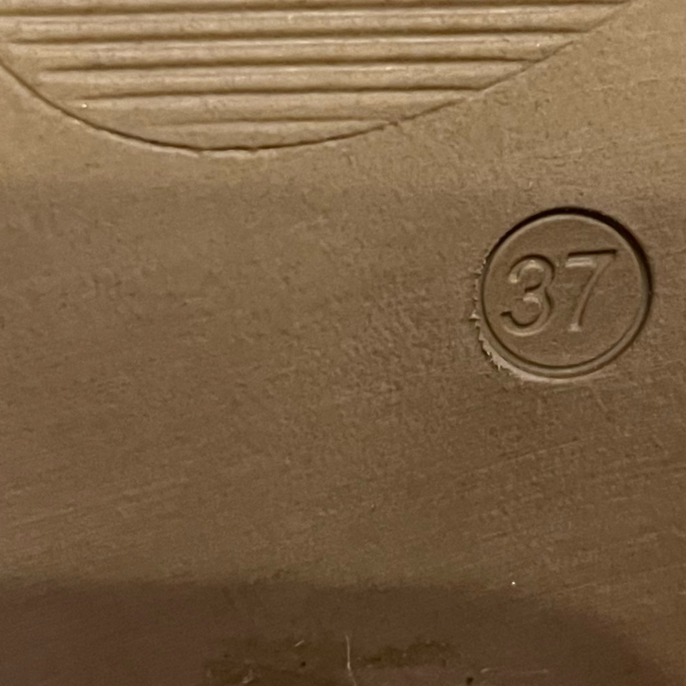 Unity In Diversity Fabiana Sandals - image 3